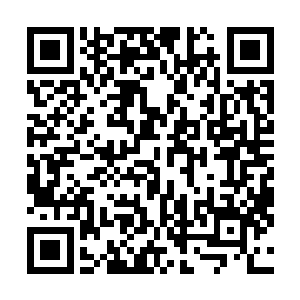沈凡这才不慌不忙的驾驭阴阳遁光朝着另外一个方向遁去二维码生成