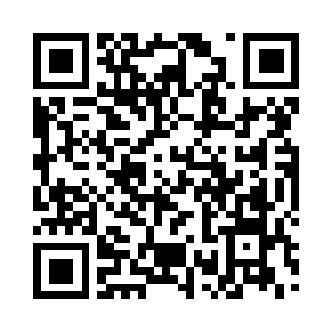 沐随风朦胧的视线看着张潇晗有些恍惚二维码生成