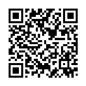 没想到铁战会在打坐途中忽然睁开二维码生成