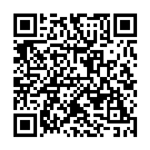 没有确定办公室门关没关……就开始换丝袜……这一下二维码生成