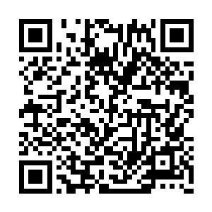 没有课只能坐在办公室里跟其他老师闲聊的时候二维码生成