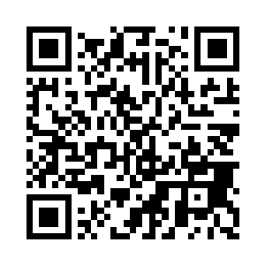 没风的时候楼门口操场上打羽毛球或者玩篮球二维码生成