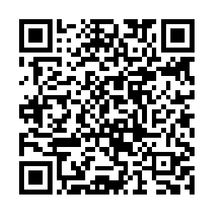 治疗舱的内部的能量转换器不断将电能转换成生物能二维码生成