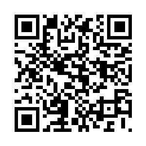 注视着宋笛的目光里透着关切与心疼二维码生成