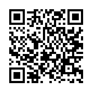 洛川将视线投向角落里抱团成群的男男女女二维码生成