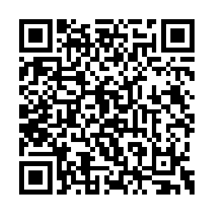 洪涛已经逐渐让自己父亲习惯了自己的说话方式二维码生成