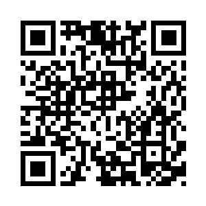 流墨墨抽开衣摆拿出一个白色的锦袋二维码生成