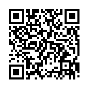 深邃的眼眸犀利的盯着眼前这位强者二维码生成