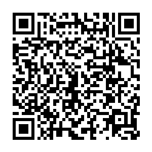 清同治皇帝敬妃的福字轴在内的232件特许文物在这次拍卖会上进行拍卖二维码生成