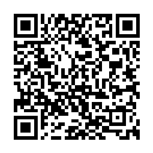 清晰地看到了通道的另一方有着一个巨大的光球二维码生成