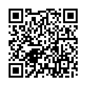 清贵的手指在荧屏前散发着好看的光芒二维码生成