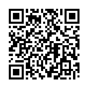 满怀警惕地盯着对面不断膨胀的人影二维码生成