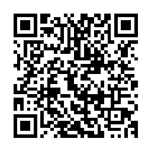 满脸凝重和小心的朝那刑天所化的血肉精华和灵魂精华抓了过去二维码生成