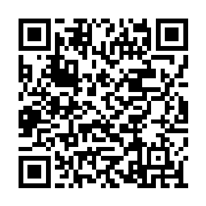 漆黑的天幕陡然间宛若水波一般剧烈的晃动起来二维码生成