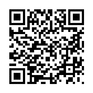 激动的人群有一部分人在看到原战和严默后二维码生成