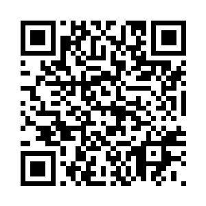 激起阵阵涟漪的同时被引力扭曲转向二维码生成