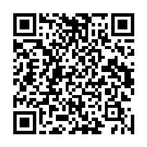 火箭弹冲起来的气浪甚至让林锐在土墙内都感觉到硝烟阵阵二维码生成