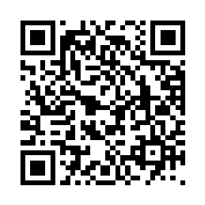 灼灼闪亮的眼眸窜过一簇狡黠的光芒二维码生成