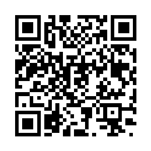 热情的招来随行的主人为客人们收拾行李二维码生成