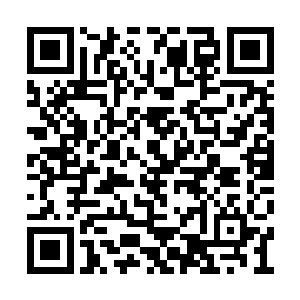 然后便在水笼头下面扯掉了厉倾城身上的湿衣服二维码生成