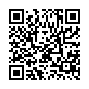 然后便开始通过那几根简易的铁链索桥二维码生成