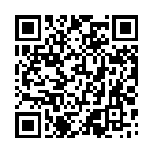 然后双手握住粗大的铁链微微一用力二维码生成