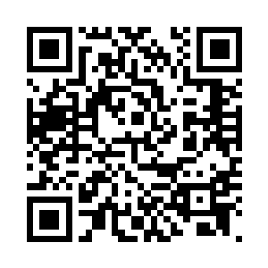 然后在他的身体上面注射了爱滋病毒二维码生成