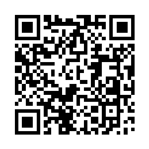 然后在李涛他们的帮助下把杨洛抬上救护车二维码生成