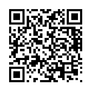 然后在那白森森的念珠上来回摸了摸二维码生成