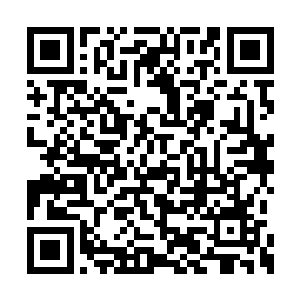 然后大手对着刚才众人轰击的地方再次一指喝道二维码生成