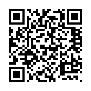 然后就嘻嘻哈哈的在山坡上嬉闹起来二维码生成