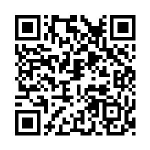 然后开始跪在地上给这人做心脏按压动作二维码生成