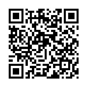 然后我又反手将桌上的两只碗碟扫到地上二维码生成