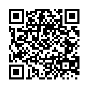 然后扛着枪从强森面前大摇大摆的走过二维码生成