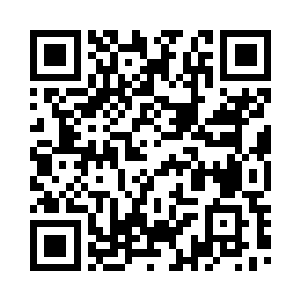 然后提着高跟鞋慢慢离开了院子里二维码生成