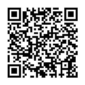 然后更是在黑人巴力以及他的同伴们的目视之下二维码生成