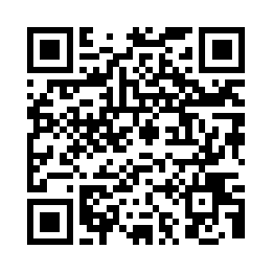 然后朝着叶然的后脑勺便是想拍过去二维码生成