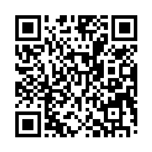 然后目光死盯着一旁看来要笑出来的小婵二维码生成