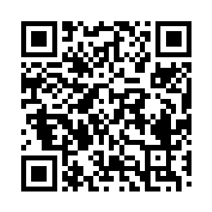 然后笑着朝被自己扣住手腕的人看过去二维码生成