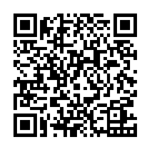 然后紧跟着院长不由分说地撤掉了他重审这个案子的资格二维码生成
