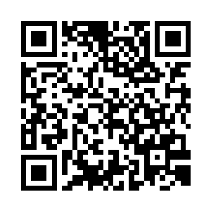 然后落在那位刚才出手推朱晓艳的警察手上二维码生成