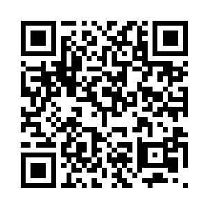 然后认真地端详着换了服装的许紫烟二维码生成