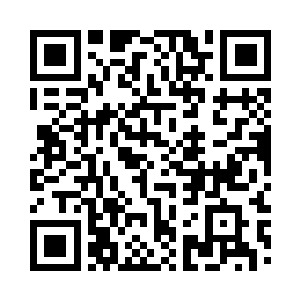 然后跟着那个黑人士兵大步走向了他们的军营二维码生成