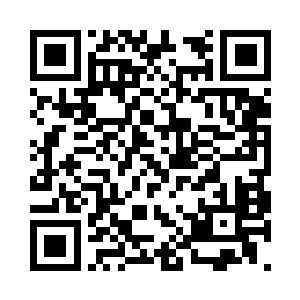 燕小霞掷出的那枚古钱竟然定在了空中二维码生成