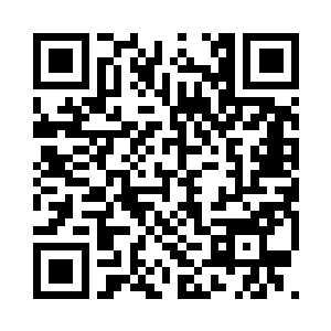 燕青衣丝毫没有发现唐铮放肆的眼角余光二维码生成