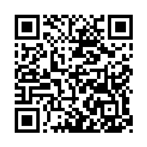 燕飞晴已经一把将那个刚刚悲鸣的少女拉起二维码生成