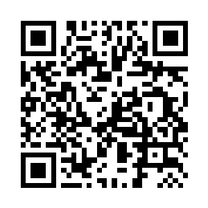 牵着孩子手朝着废墟前面缓步而行二维码生成