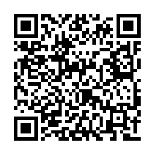 特别是从边境那边驶过来的货车就检查得很密集二维码生成