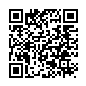 特蕾西把眼前的杂志全部都推了开来二维码生成