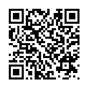 特蕾西离开自己的座位走向了后台二维码生成